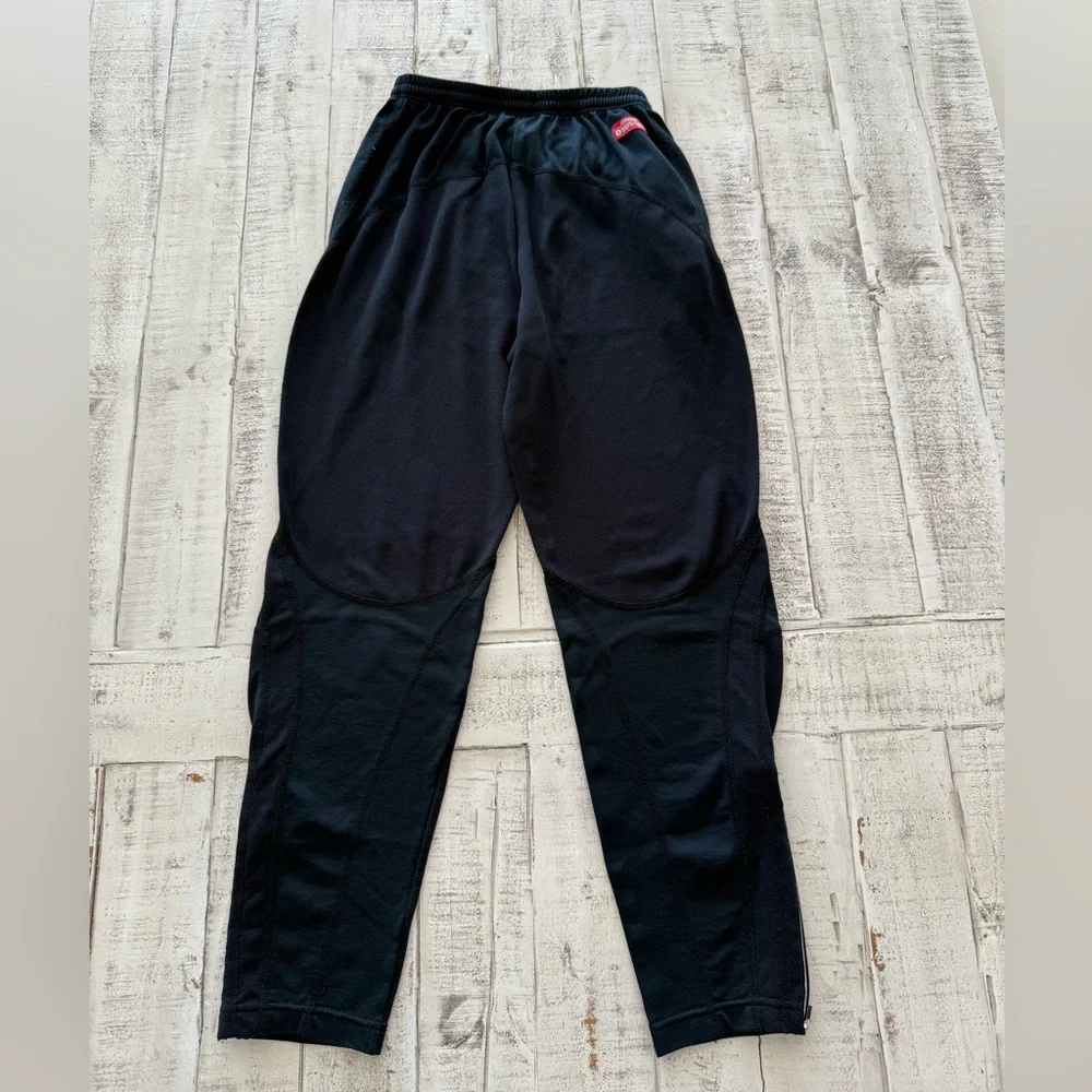 Mizuno Breath Thermo Running Joggers - Picture 2 of 10